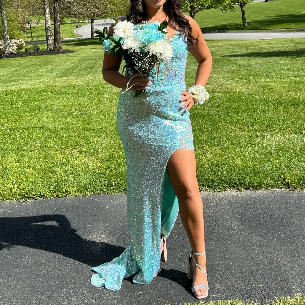 🌿 JOVONI Sparkling Aqua Sequin Prom Dress.